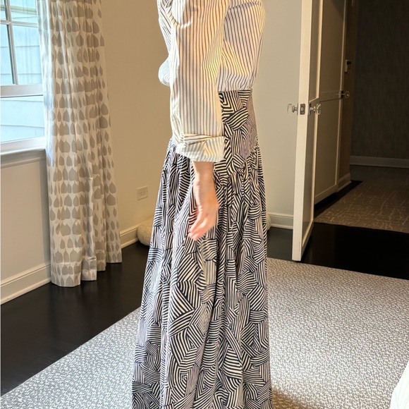 Staud navy and White Geometric shirt dress size 4. - Picture 2 of 4